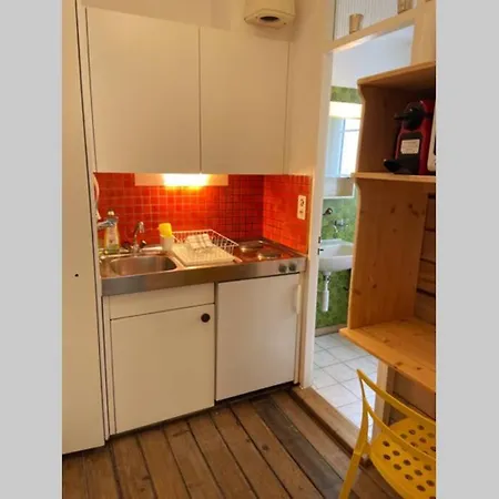 Centre 2 Pieces Apartment